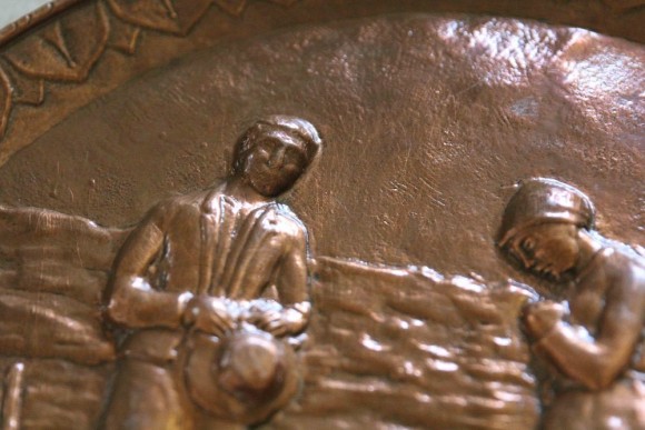 Интересное настенное панно прощание с картошкой