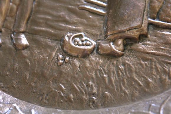 Интересное настенное панно прощание с картошкой