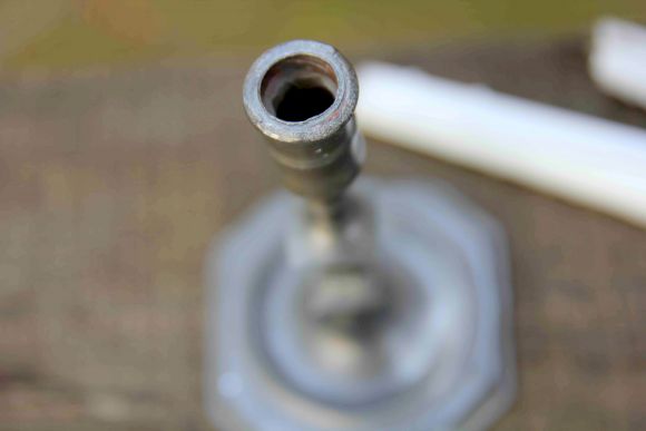 Старый оловянный подсвечник из Европы