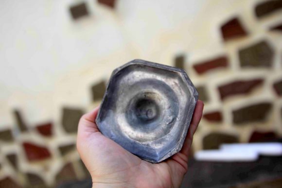 Старый оловянный подсвечник из Европы