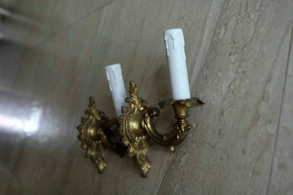 Изящные витиеватые бра в патине 