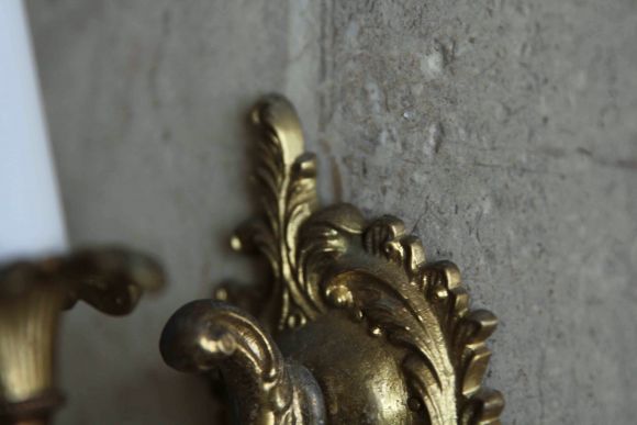Изящные витиеватые бра в патине 