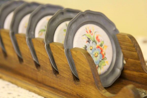 Винтажный набор тарелочек ИЗ ОЛОВА