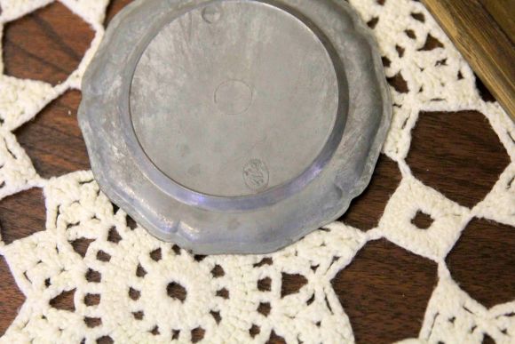 Винтажный набор тарелочек ИЗ ОЛОВА