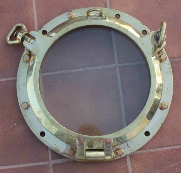 Старинный корабельный иллюминатор. Европа.Начало 20 века