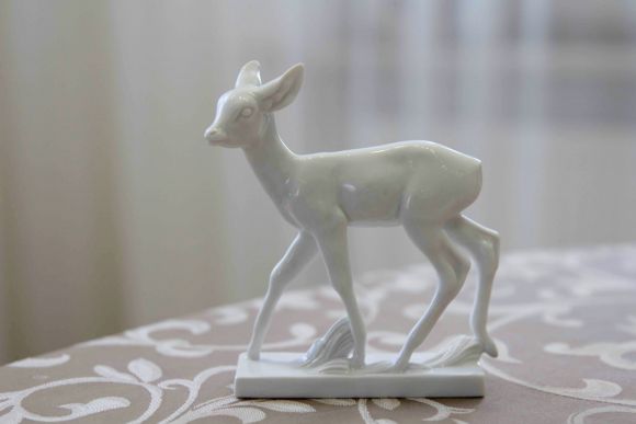 Статуэтка: Великолепный белоснежный олененок BAMBI от MEISSEN