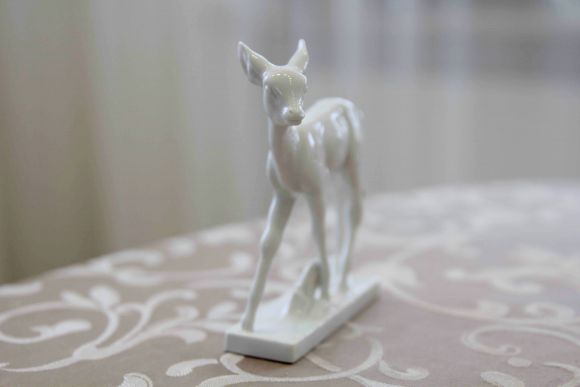 Статуэтка: Великолепный белоснежный олененок BAMBI от MEISSEN