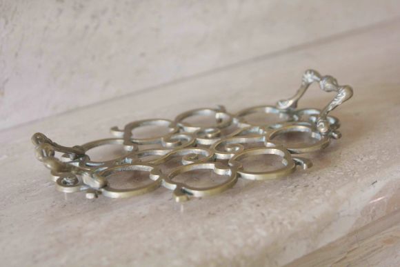 Винтажная ажурная подставка под горячее