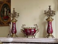 Каминный гарнитур - канделябры и ваза. Антик