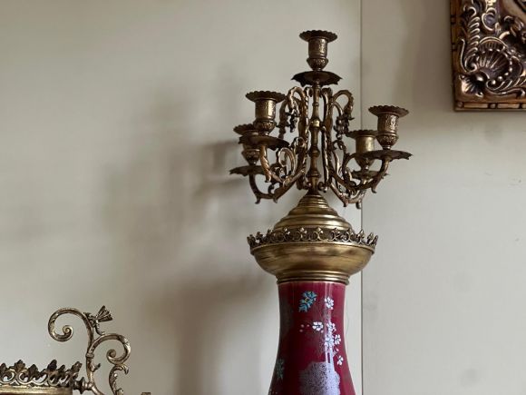 Каминный гарнитур - канделябры и ваза. Антик