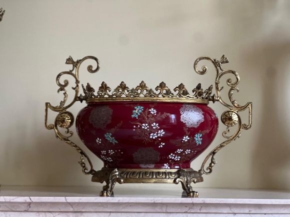 Каминный гарнитур - канделябры и ваза. Антик