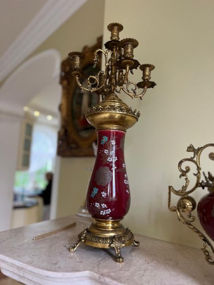 Каминный гарнитур - канделябры и ваза. Антик