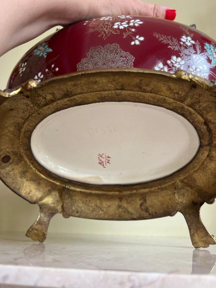 Каминный гарнитур - канделябры и ваза. Антик