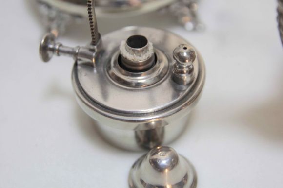 Старинная серебреная бульотка большого размера