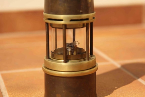 Антикварная шахтерская керосиновая лампа - Фонарь. Идеальное состояние