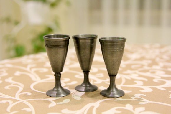 Волшебные рюмочки из олова. Винтаж