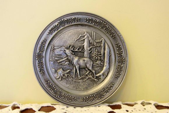 Шикарный набор оловянных тарелок ОХОТА