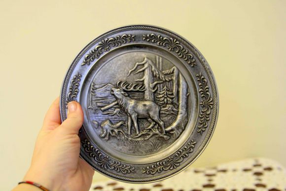 Шикарный набор оловянных тарелок ОХОТА