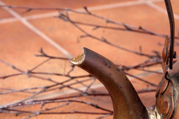 Старинный чайник с Деревянной ручкой. Натуральная патина