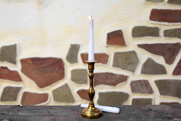 Мощный винтажный подсвечник в патине