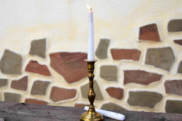 Мощный винтажный подсвечник в патине