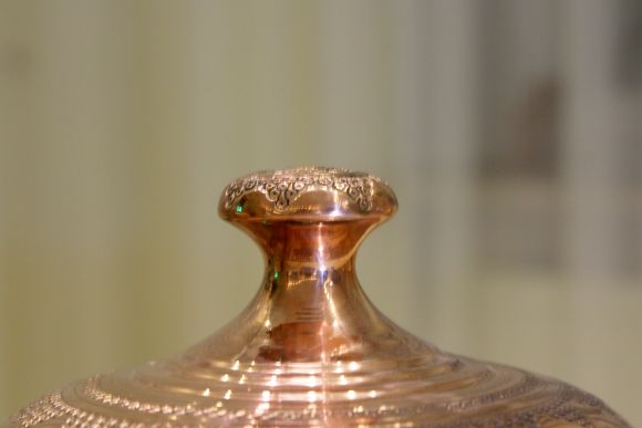 Медное блюдо с крышкой