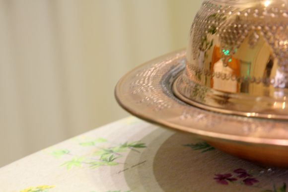 Медное блюдо с крышкой