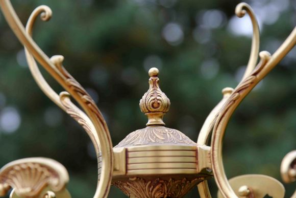 Красивая антикварная напольная вешалка