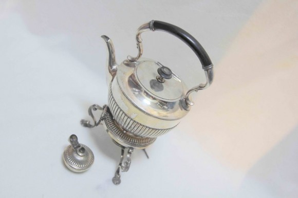 Старинная Французская серебренная бульотка