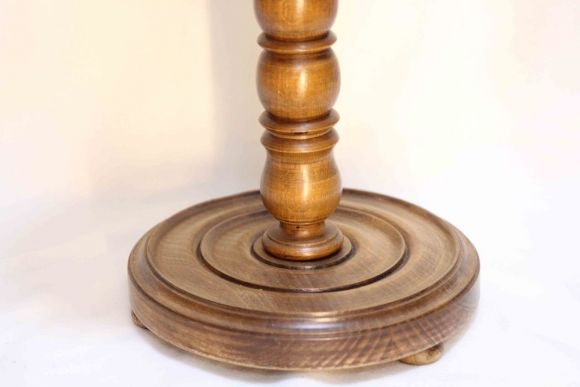 Замечательный курительный столик из дерева. Европа. Середина 20 века