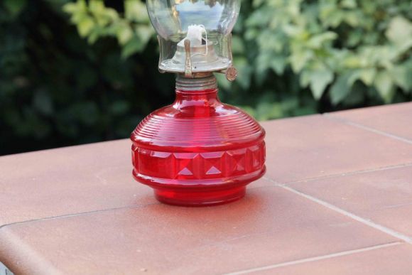 Эффектная, антикварная керосиновая лампа. Европа. Начало 20 века