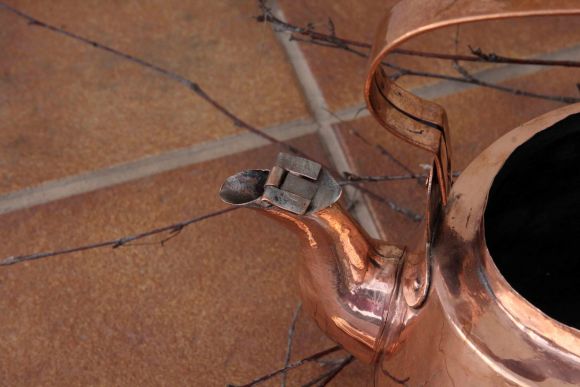 Медный старинный чайник с клапаном. Реставрация, полировка