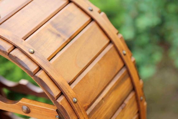 Дубовая бочка-бар для винных бутылок