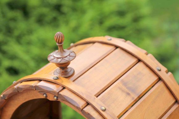 Дубовая бочка-бар для винных бутылок