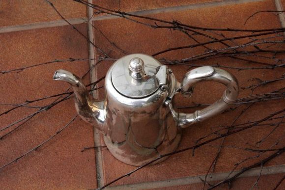 Изящный кофейник. Серебрение. B.BOHRMANN NACHFOLGER