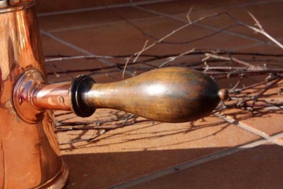 Замечательный медный кофейник с клеймом