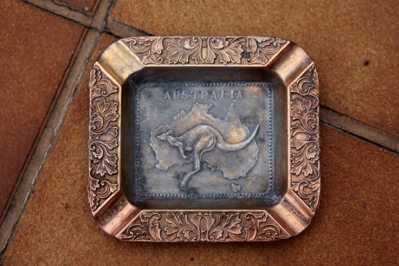 Винтажная австралийская пепельница. Медь