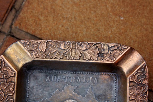 Винтажная австралийская пепельница. Медь