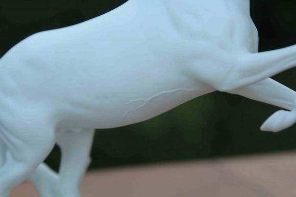 Фарфоровая статуэтка "Конь на дыбах" Kaiser / Кайзер. Германия.