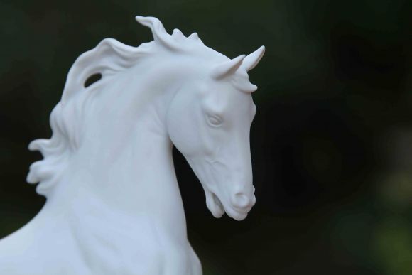 Фарфоровая статуэтка "Конь на дыбах" Kaiser / Кайзер. Германия.