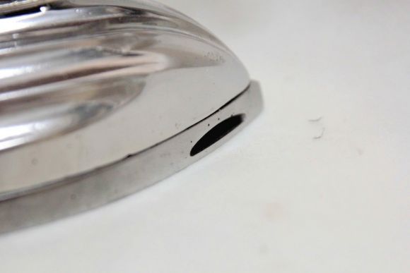 Винтажный электрический утюг в рабочем состоянии. Середина 20 вв