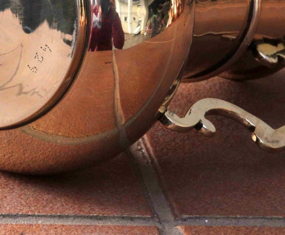 Идеальный старинный латунный кофейник