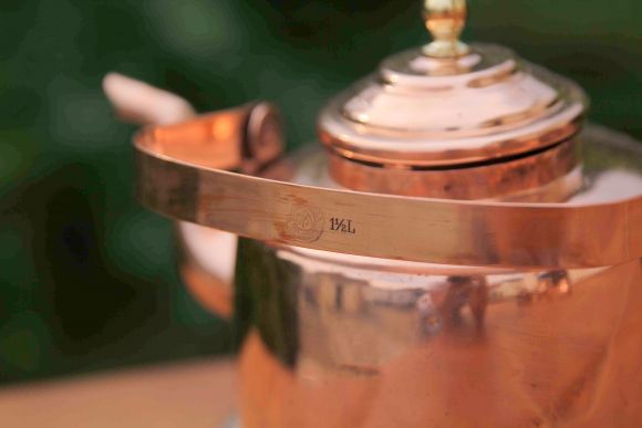 Старинный скандинавский чайник из меди полированный. OPA Helsinki