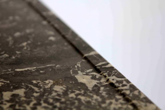 Самоварный дубовый столик с мраморной столешницей