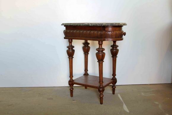 Самоварный дубовый столик с мраморной столешницей