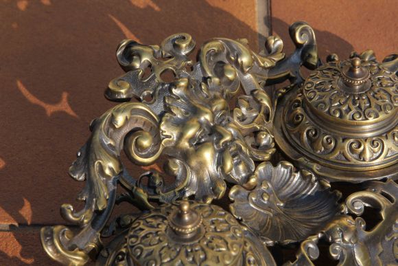 Старинная чернильница из бронзы. Европа. Начало 20 века