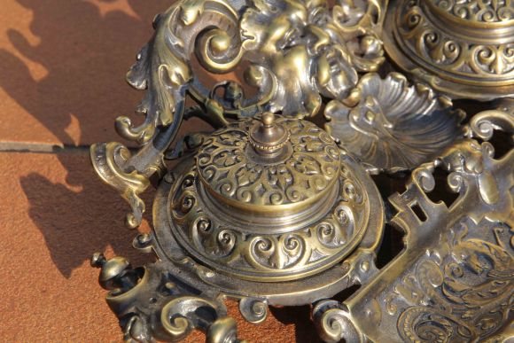 Старинная чернильница из бронзы. Европа. Начало 20 века