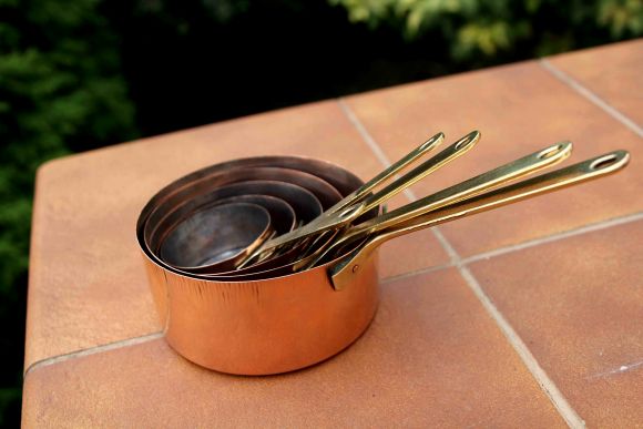 Набор тяжелых медных ковшей с латунными ручками