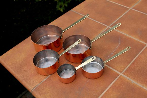 Набор тяжелых медных ковшей с латунными ручками