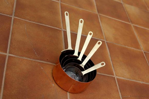 Набор тяжелых медных ковшей с латунными ручками